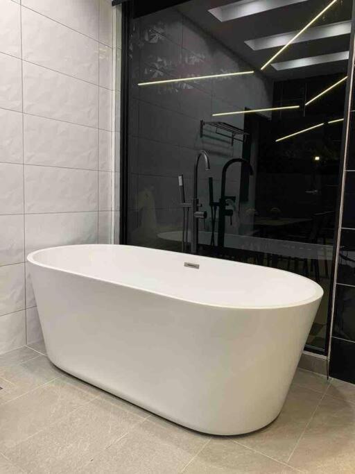 Abbie'S Private Pool Villa Bukit Mertajam Penang Bagian luar foto